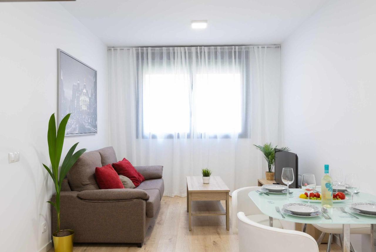 Cosmopolitan Apt & Malaga Beach Luaran gambar