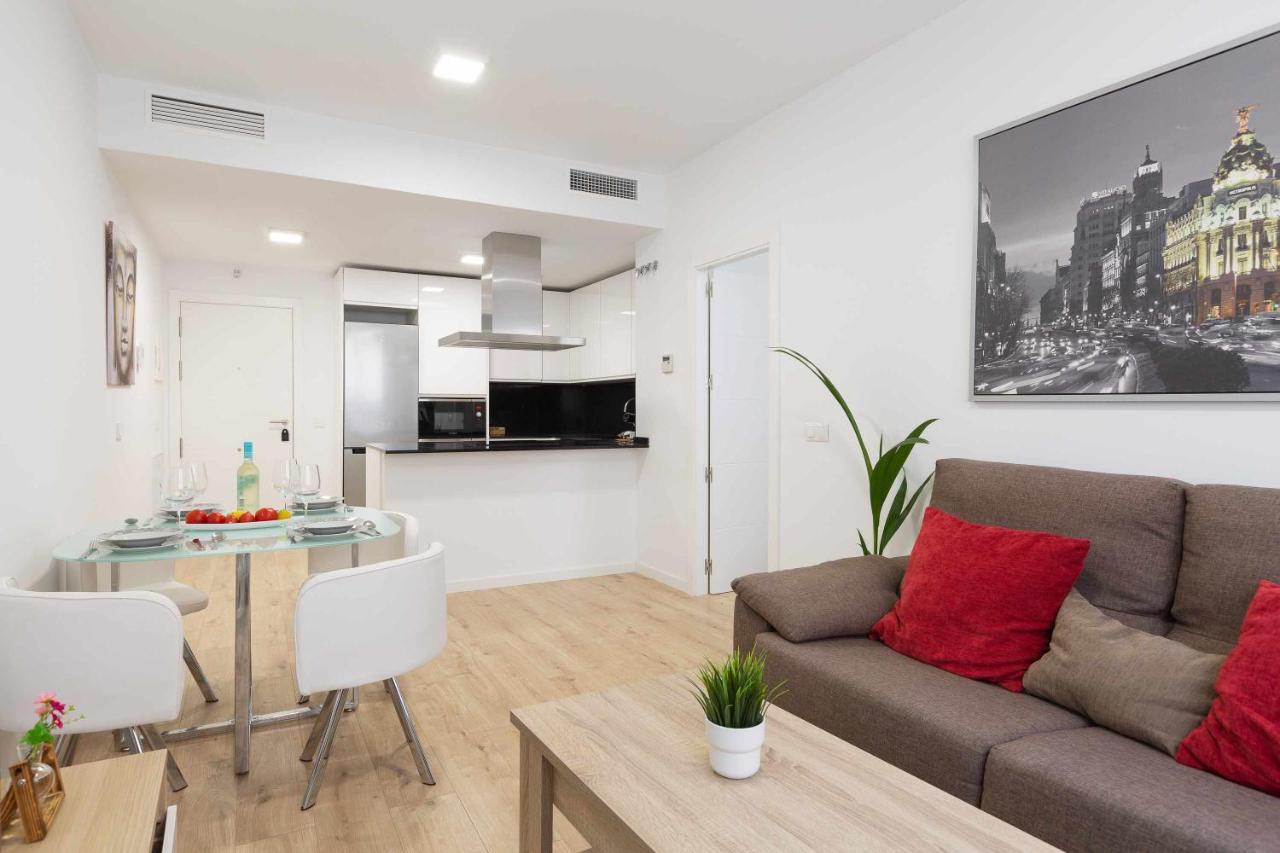 Cosmopolitan Apt & Malaga Beach Luaran gambar