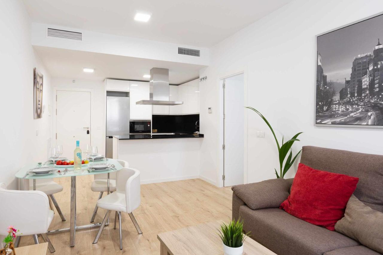 Cosmopolitan Apt & Malaga Beach Luaran gambar