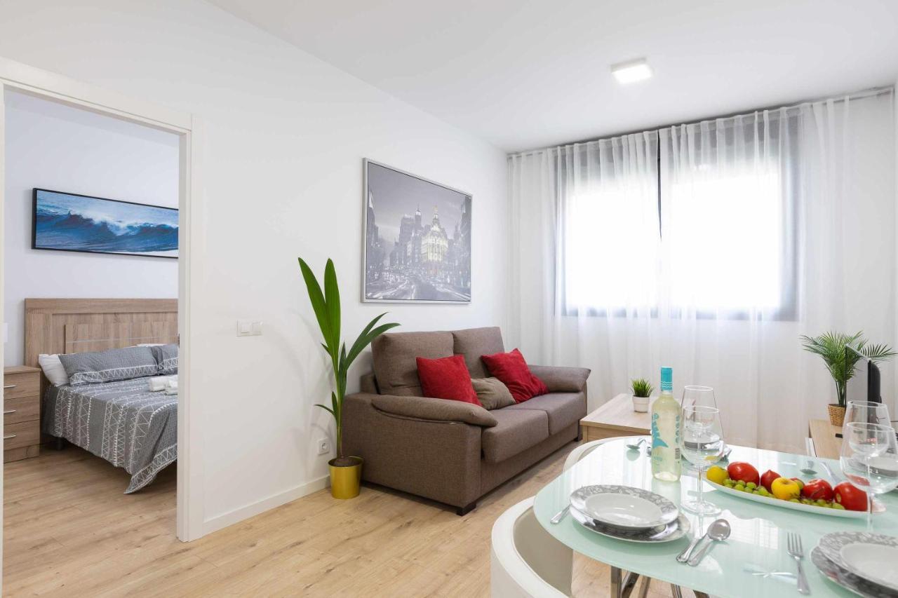 Cosmopolitan Apt & Malaga Beach Luaran gambar
